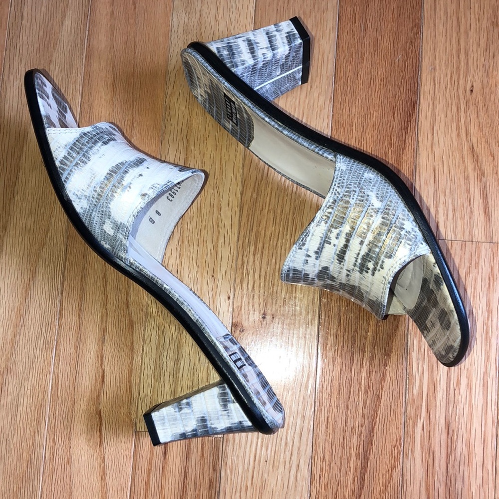 Stuart Weitzman snake skin sandal size 8- worn 1x